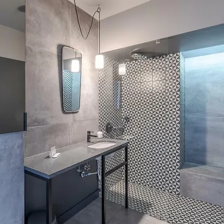 Apartment Up'arts